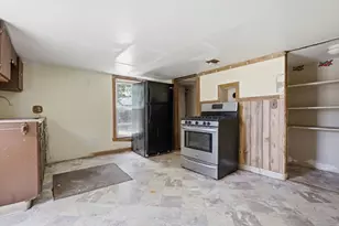 18 Prout St, Quincy, MA 02169 - Photo 4
