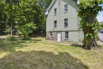 18 Prout St, Quincy, MA 02169 - Photo 12