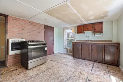 18 Prout St, Quincy, MA 02169 - Photo 6