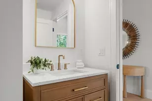 326 Lowell St, Somerville, MA 02145 - Photo 14