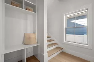 326 Lowell St, Somerville, MA 02145 - Photo 16