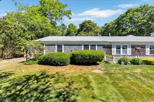 10 Margaret-Joseph Rd, Yarmouth, MA 02675 - Photo 4