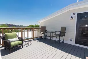 88 B St, Boston, MA 02127 - Photo 36