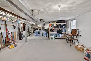 41 Boardman St, Boston, MA 02128 - Photo 18