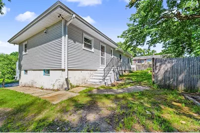 28 Carrington Ave, Dracut, MA 01826 - Photo 40