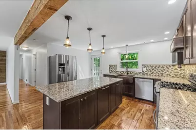 28 Carrington Ave, Dracut, MA 01826 - Photo 4