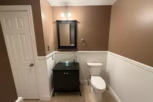 204 Center St, Pembroke, MA 02359 - Photo 10