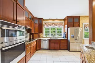 545 Hazel St, Uxbridge, MA 01569 - Photo 8