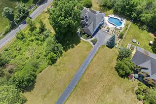 1 Valley View Dr, Grafton, MA 01536 - Photo 10