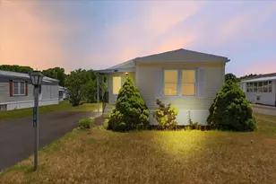 193 Tremont St, Taunton, MA 02780 - Photo 16