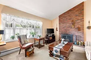 9 Graystone Dr, Danvers, MA 01923 - Photo 4