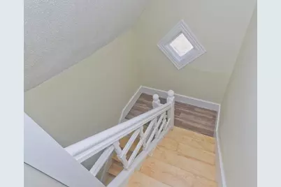 205 St James Ave, Springfield, MA 01109 - Photo 12