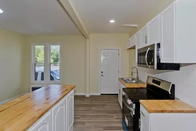 205 St James Ave, Springfield, MA 01109 - Photo 8