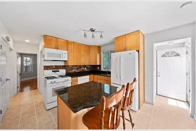 12 Rosemont Rd #1, Weymouth, MA 02191 - Photo 1