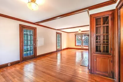 35 Barasford Avenue, Lowell, MA 01852 - Photo 6