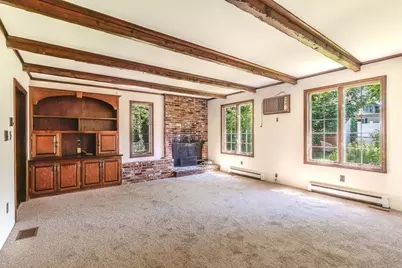 35 Barasford Avenue, Lowell, MA 01852 - Photo 16