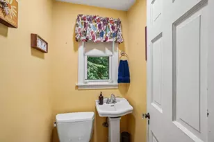 9 Raymond St, Millbury, MA 01527 - Photo 14