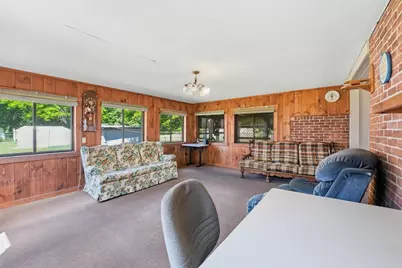 92 Laconia St, Ludlow, MA 01056 - Photo 8