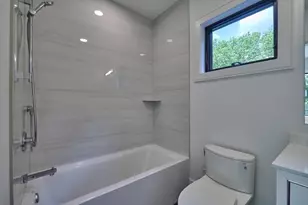 123 Fuller, Brookline, MA 02446 - Photo 26
