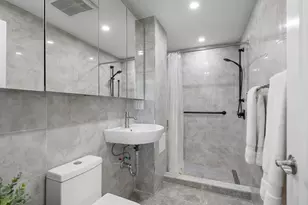 31 Bay State Rd, Boston, MA 02215 - Photo 20