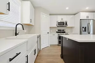 39 Johnston Ave, Northbridge, MA 01588 - Photo 16