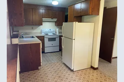 4 Elm Ct, Hatfield, MA 01038 - Photo 6