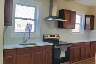 32A Nelson St, Lynn, MA 01905 - Photo 2