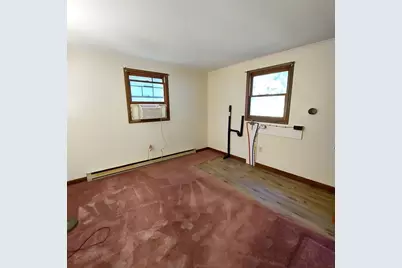 1075 West Brookfield Road, New Braintree, MA 01531 - Photo 16