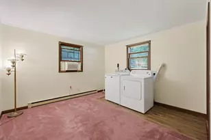 1075 W Brookfield Rd, New Braintree, MA 01531 - Photo 14