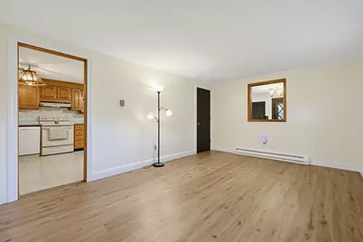 1075 West Brookfield Road, New Braintree, MA 01531 - Photo 8