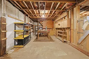 1075 W Brookfield Rd, New Braintree, MA 01531 - Photo 16