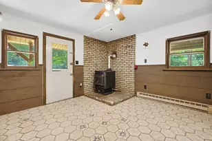 1075 W Brookfield Rd, New Braintree, MA 01531 - Photo 4