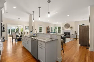 47 Cypress Ln, Wilbraham, MA 01095 - Photo 4