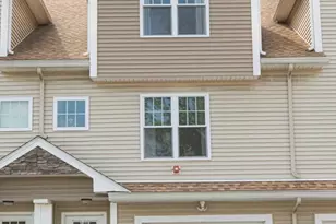407 Cambridge St, Worcester, MA 01610 - Photo 2