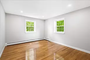 11 Schubert St, Boston, MA 02131 - Photo 12