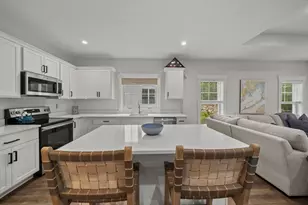 29 Salisbury Hill Blvd, Worcester, MA 01609 - Photo 4