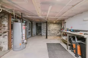 172 Nashua St, Fall River, MA 02721 - Photo 36