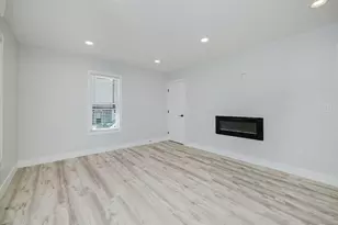 172 Nashua St, Fall River, MA 02721 - Photo 10