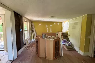 101 Howe St, East Brookfield, MA 01515 - Photo 18