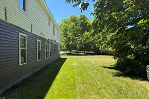 101 Howe St, East Brookfield, MA 01515 - Photo 4