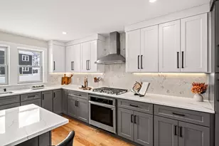 37 Neillian Way, Bedford, MA 01730 - Photo 6