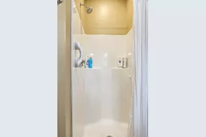 10 Wolcott Ave, Andover, MA 01810 - Photo 32