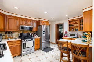 142 Jamieson Rd, Holden, MA 01520 - Photo 4