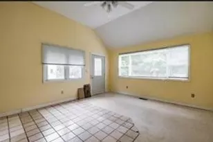 10 Bartlett St, South Hadley, MA 01075 - Photo 38