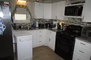10 Bartlett St, South Hadley, MA 01075 - Photo 12