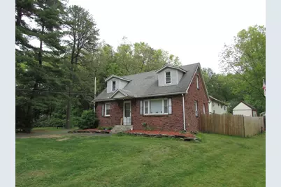 10 Bartlett St, South Hadley, MA 01075 - Photo 4