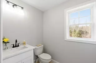 792 Massachusetts Ave, Lunenburg, MA 01462 - Photo 22