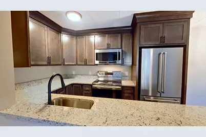 43 Burnham St #C-3, Belmont, MA 02478 - Photo 4