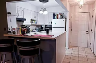 4975 Washington St, Boston, MA 02132 - Photo 8