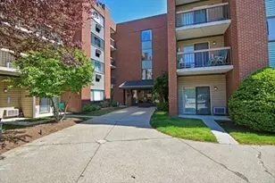 4975 Washington St, Boston, MA 02132 - Photo 2